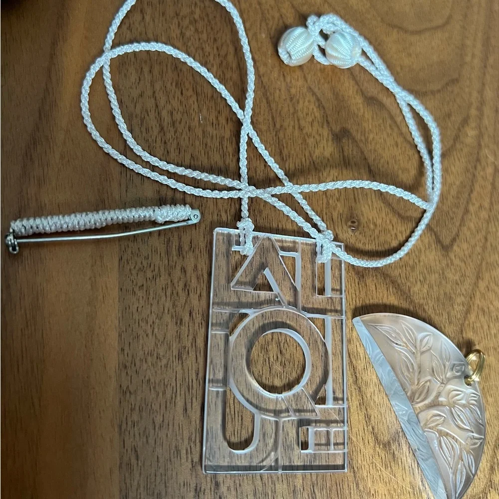 Vintage Lalique Necklace 🌸🌸 - Picture 4 of 5